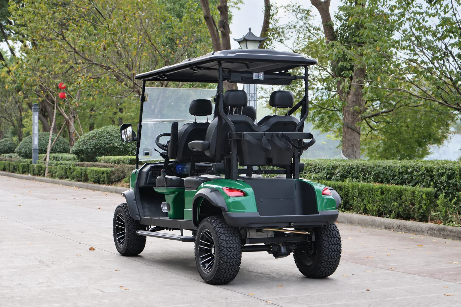 KELARTA K4 viewed from the rear right